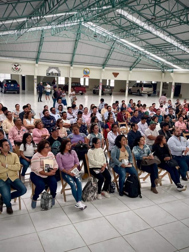 TRABAJADORES OPERATIVOS Y ADMINISTRATIVOS DEL AYUNTAMIENTO, LA COLUMNA VERTEBRAL DEL GOBIERNO: PANCHO MARTÍNEZ.*