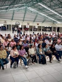TRABAJADORES OPERATIVOS Y ADMINISTRATIVOS DEL AYUNTAMIENTO, LA COLUMNA VERTEBRAL DEL GOBIERNO: PANCHO MART&Iacute;NEZ.*