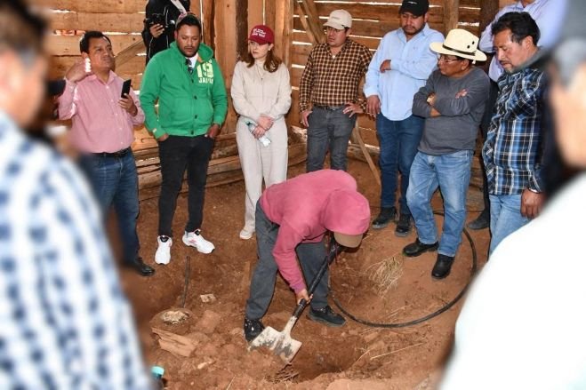 Junto a representantes de barrios y comunidades, Fabiola Ricci recorre tuber&iacute;as de agua y fortalece acuerdos en San Crist&oacute;bal