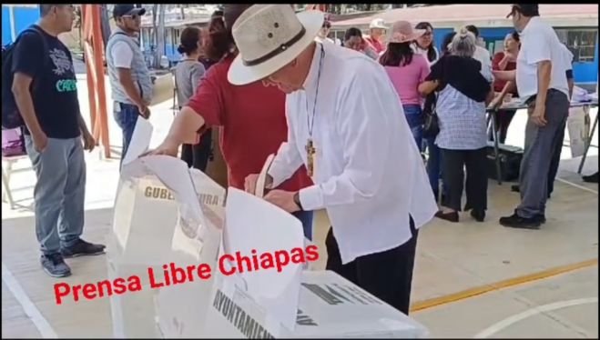 Obispo de SCLC ejerce su derecho al voto