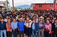 Inaugura Fabiola Ricci la calle Matasano y anuncia gestiones para regularizar Molino Los Arcos