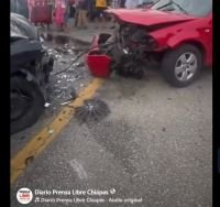 Choque frontal deja tres lesionados en Amatenango del Valle