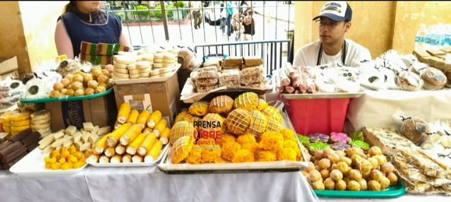 Realizan Feria del Dulce Coleto en San Cristóbal con más de 150 variedades artesanales