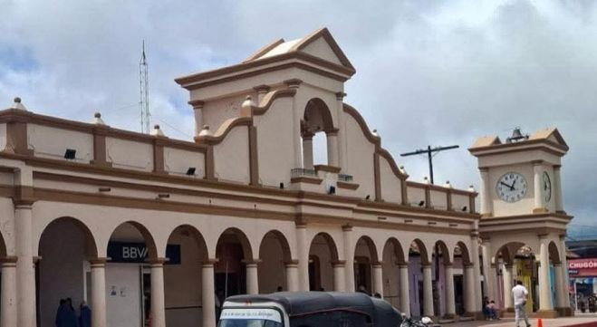 Teopisca cumple dos días sin luz