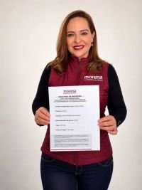 Fabiola Ricci Diestel oficializa su registro para la Coordinaci&oacute;n Municipal de Morena