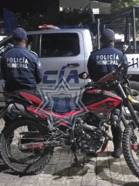Polic&iacute;a Municipal recupera motocicleta con reporte de robo en San Crist&oacute;bal de Las Casas