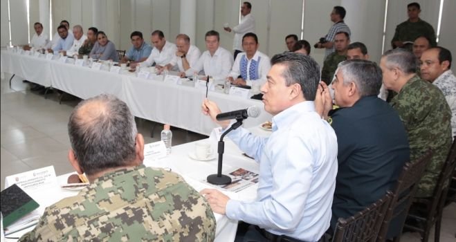 Exhorta Rutilio Escand&oacute;n a integrantes de la Mesa de Seguridad a no bajar la guardia y redoblar esfuerzos