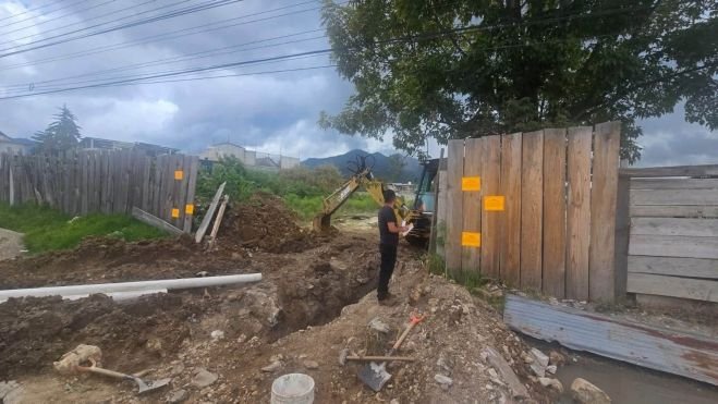 Desarrollo Urbano y SAPAM clausuran conexi&oacute;n clandestina de agua potable en San Crist&oacute;bal
