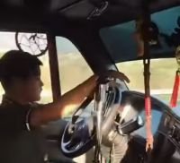 Video de ni&ntilde;o conduciendo tr&aacute;iler genera pol&eacute;mica en redes