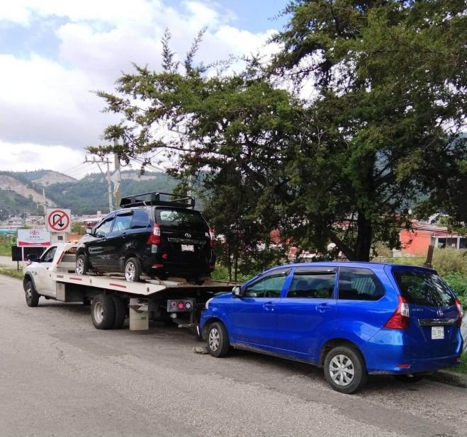 Sancionan dos unidades irregulares en San Cristóbal de Las Casas